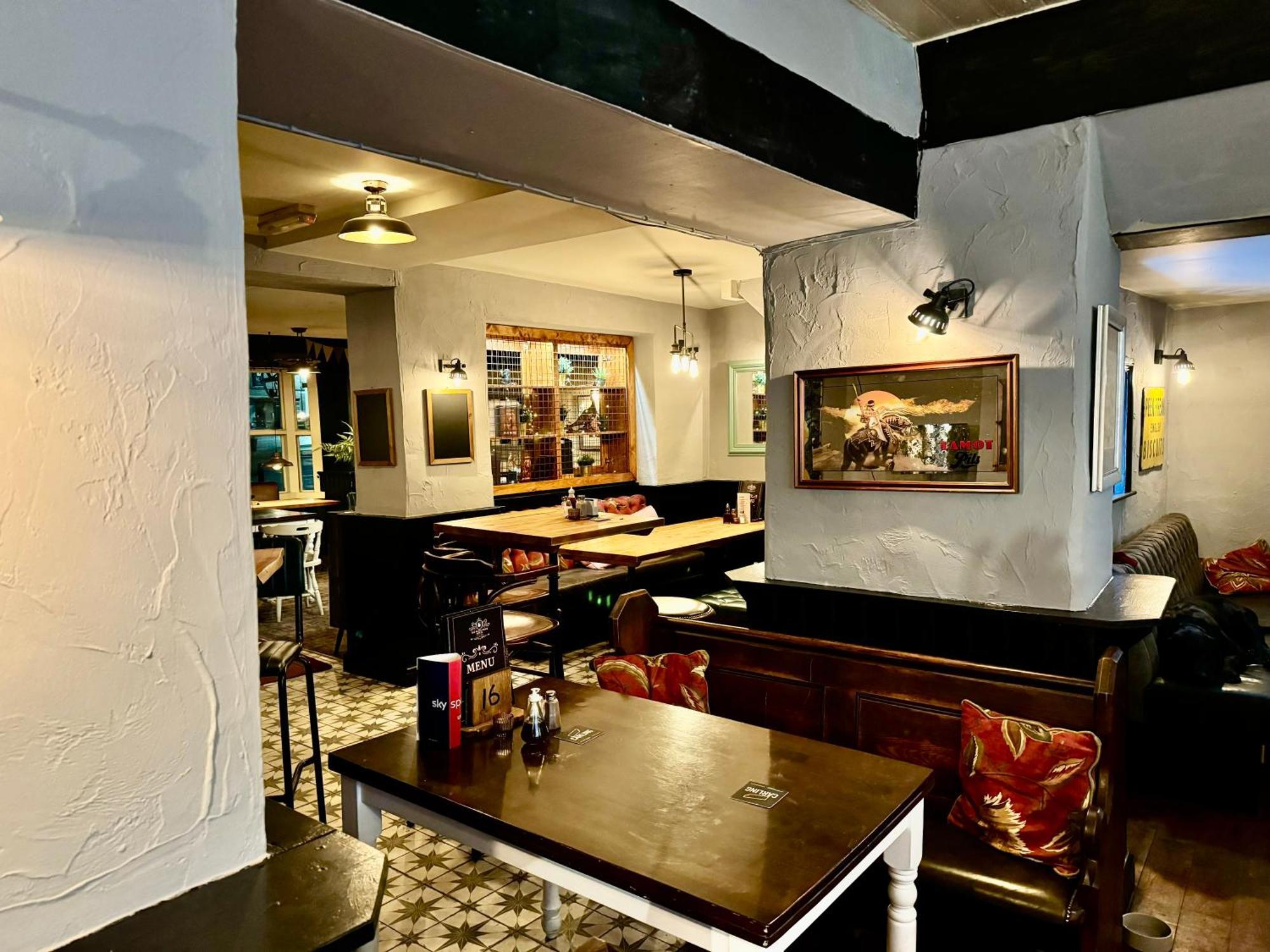 The Black Swan Hotel เลย์เบิร์น ภายนอก รูปภาพ